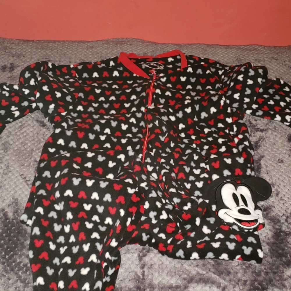 Footed pajamas